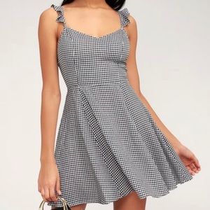 Lulus backless gingham skater dress